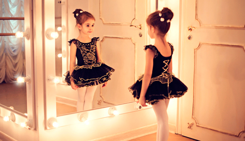 Gala-Kids - Интернет-магазин детской одежды для танцев в Москве: купить танцевальные костюмы и обувь для спортивных танцев